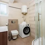 아파트 Petak 3 *